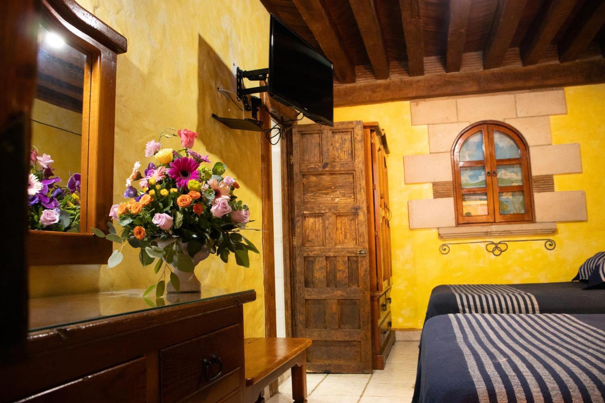 Hotel Los Escudos Pátzcuaro Εξωτερικό φωτογραφία