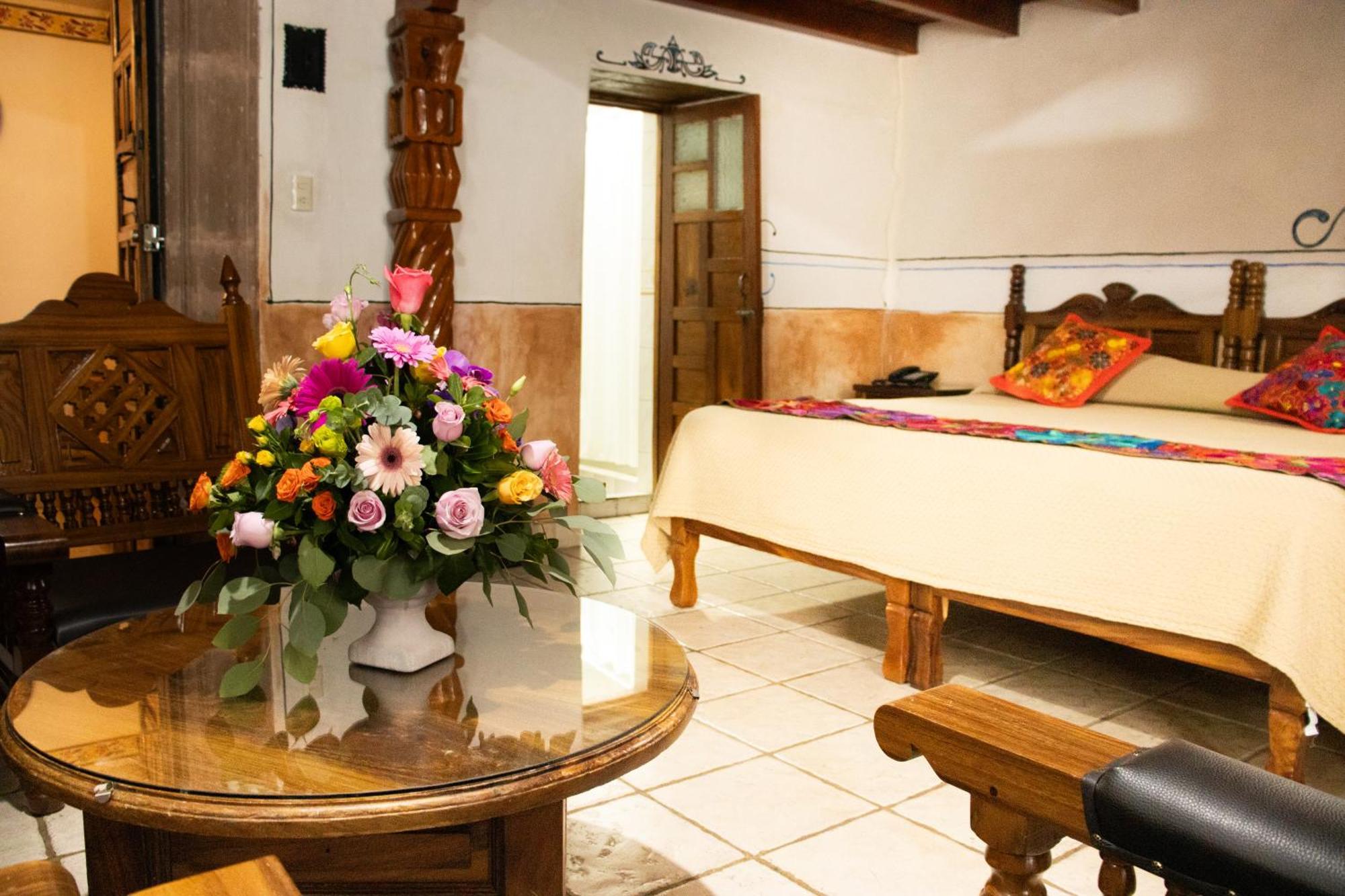 Hotel Los Escudos Pátzcuaro Εξωτερικό φωτογραφία